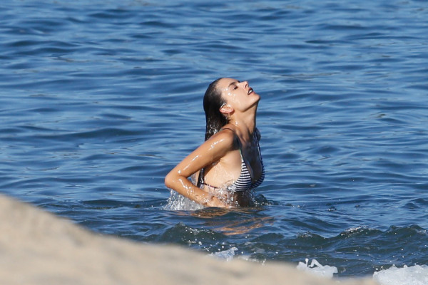 Alessandra Ambrosio pic #782370
