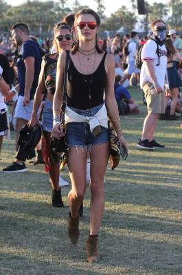 Alessandra Ambrosio pic #847255
