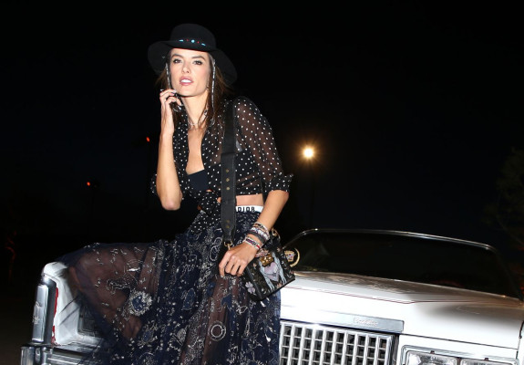 Alessandra Ambrosio pic #1028726