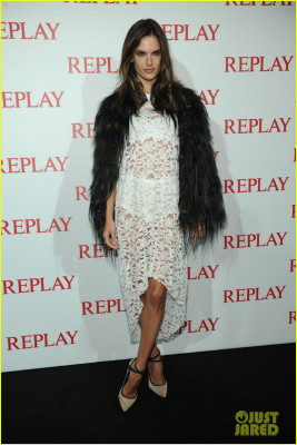 Alessandra Ambrosio pic #730647