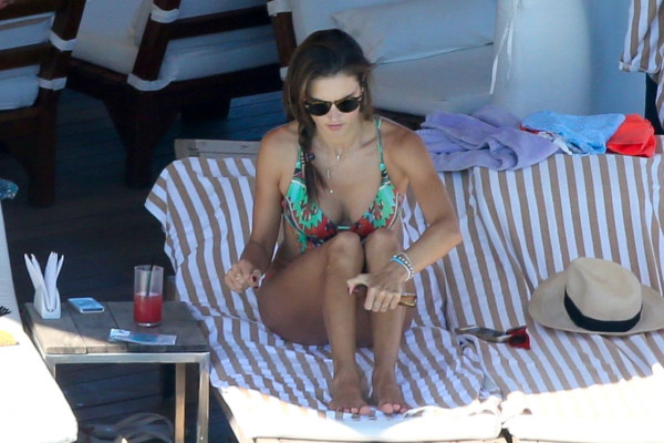 Alessandra Ambrosio pic #785914