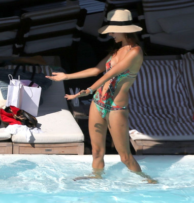 Alessandra Ambrosio pic #785912