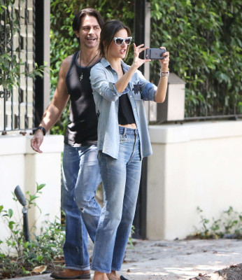 Alessandra Ambrosio pic #859724