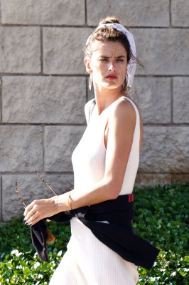 Alessandra Ambrosio pic #1049216