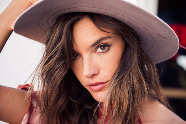 Alessandra Ambrosio pic #890779