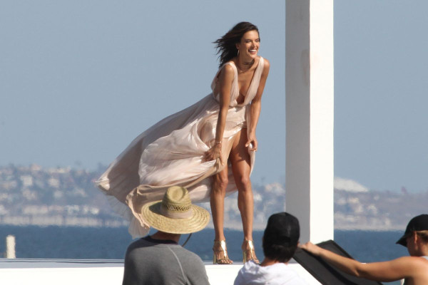 Alessandra Ambrosio pic #853885
