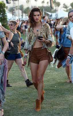 Alessandra Ambrosio pic #847190
