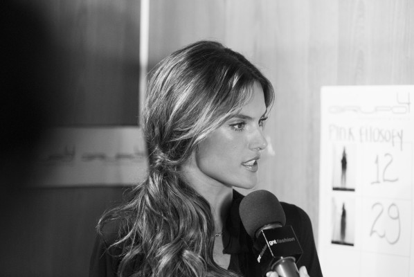 Alessandra Ambrosio pic #631173