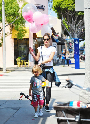 Alessandra Ambrosio pic #857859