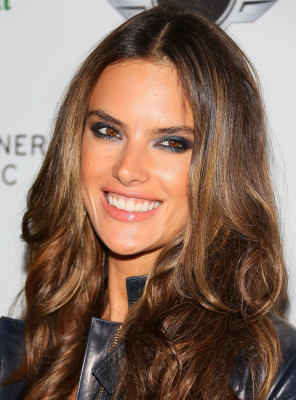 Alessandra Ambrosio pic #576357