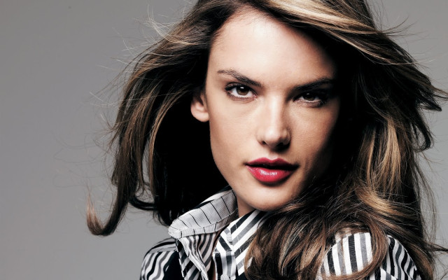 Alessandra Ambrosio pic #567464