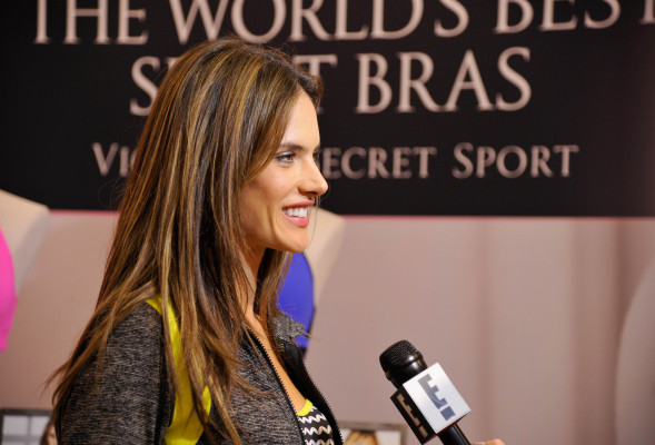 Alessandra Ambrosio pic #645594