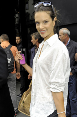 Alessandra Ambrosio pic #292140