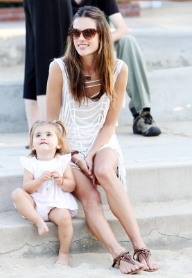 Alessandra Ambrosio pic #319215