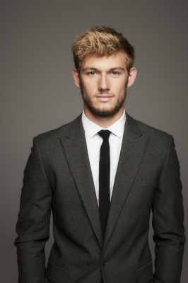 Alex Pettyfer pic #383644