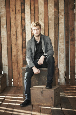 photo 21 in Alex Pettyfer gallery [id383641] 2011-06-06 00:00:00