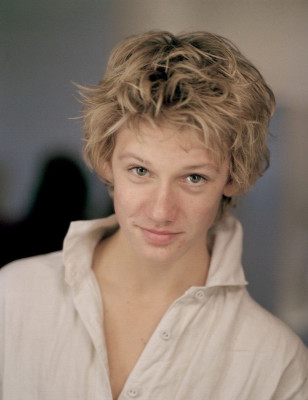 Alex Pettyfer pic #382201