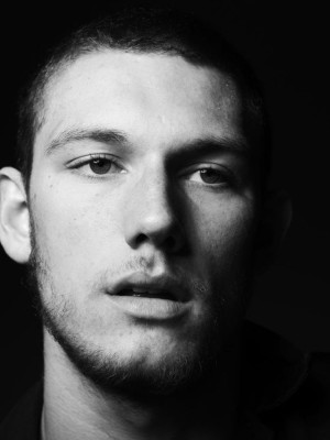 Alex Pettyfer pic #327467