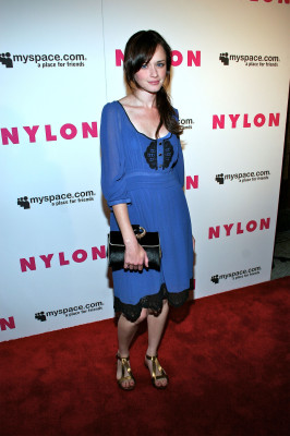photo 24 in Alexis Bledel gallery [id228032] 2010-01-19 00:00:00