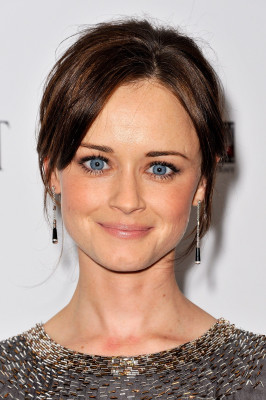 photo 16 in Alexis Bledel gallery [id368734] 2011-04-18 00:00:00