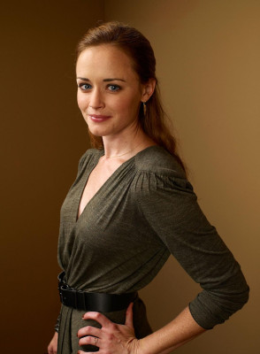 photo 19 in Alexis Bledel gallery [id287894] 2010-09-17 00:00:00