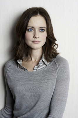 photo 4 in Alexis Bledel gallery [id562752] 2012-12-25 00:00:00