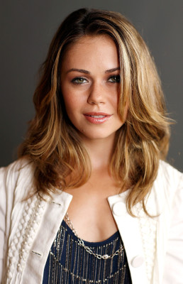 photo 19 in Alexis Dziena gallery [id165031] 2009-06-25 00:00:00