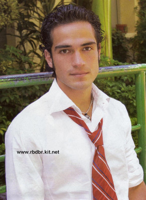 Alfonso Herrera  pic #519425
