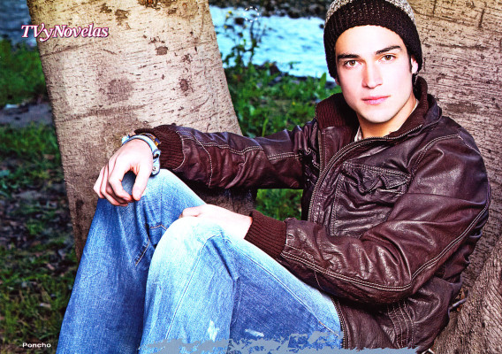 photo 28 in Alfonso Herrera  gallery [id523963] 2012-08-19 00:00:00