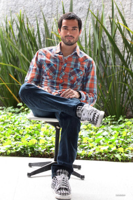 photo 24 in Alfonso Herrera  gallery [id523967] 2012-08-19 00:00:00
