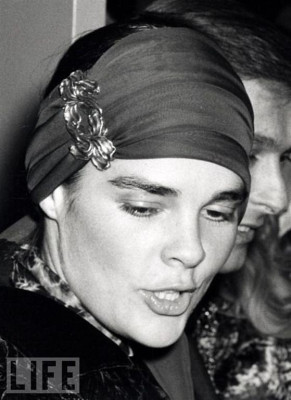 photo 21 in Ali MacGraw gallery [id379801] 2011-05-19 00:00:00