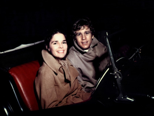 Ali MacGraw pic #384439