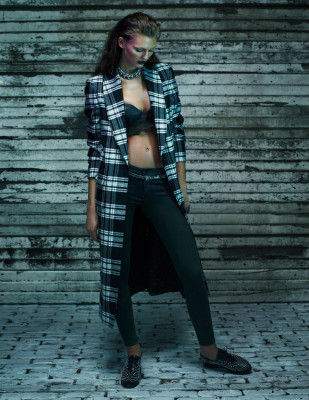 Ali Stephens pic #914419
