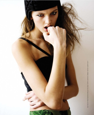Ali Stephens pic #254897