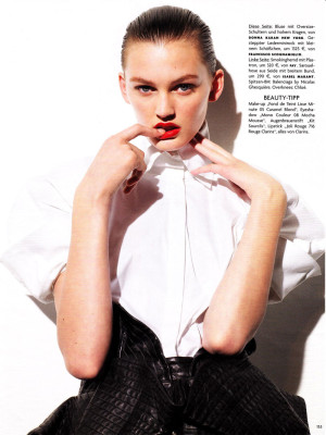 Ali Stephens pic #221966