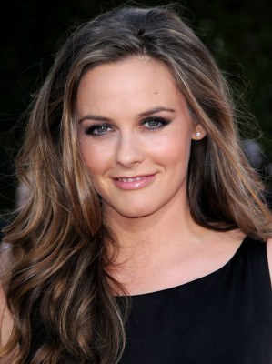 photo 22 in Alicia Silverstone gallery [id253255] 2010-04-30 00:00:00