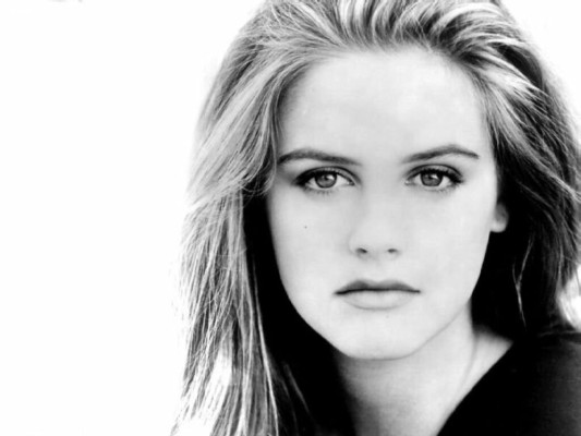photo 4 in Alicia Silverstone gallery [id149850] 2009-04-24 00:00:00