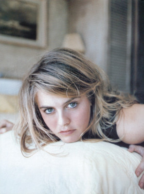 photo 22 in Alicia Silverstone gallery [id43552] -0001-11-30 00:00:00