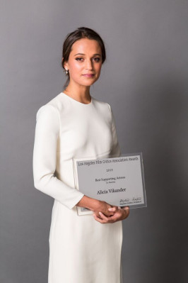 Alicia Vikander pic #1210222