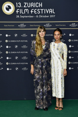 Alicia Vikander pic #967174