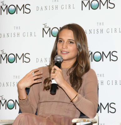 Alicia Vikander pic #821557