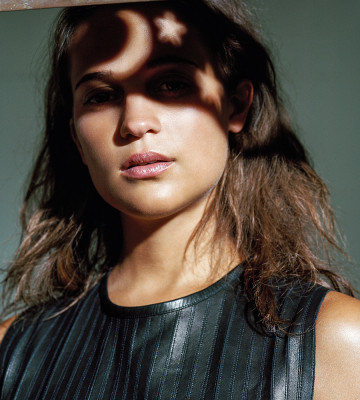 Alicia Vikander pic #819400