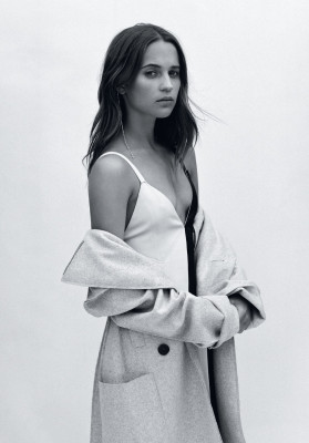 Alicia Vikander pic #790239