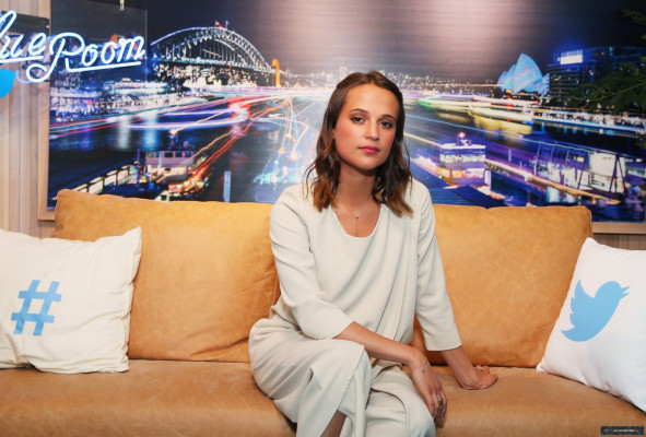 Alicia Vikander pic #1193909