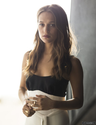 Alicia Vikander pic #1216159