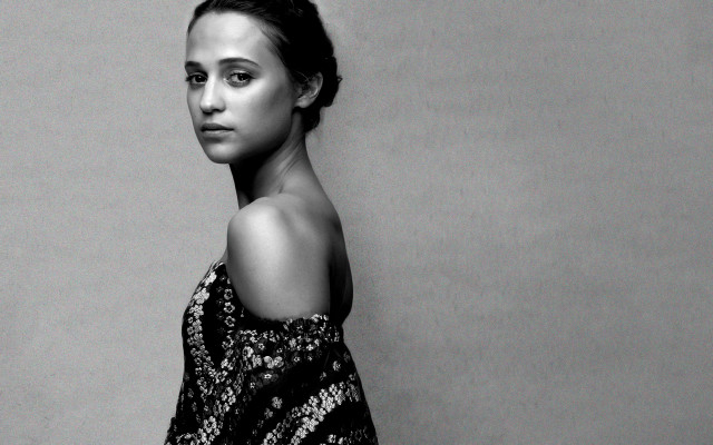 Alicia Vikander pic #1196042