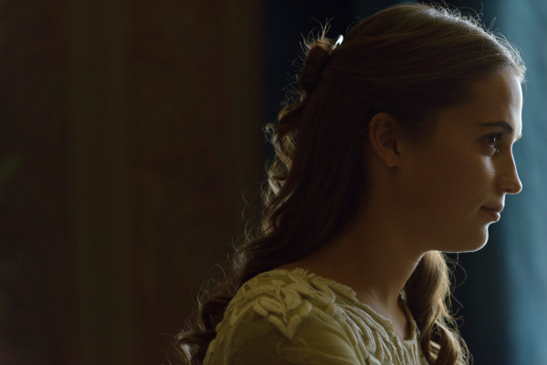 Alicia Vikander pic #1185738