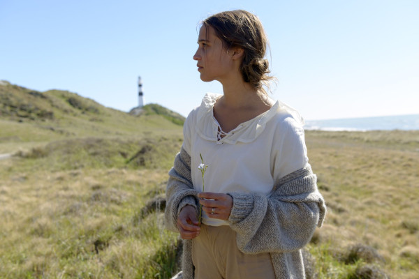 Alicia Vikander pic #1185742