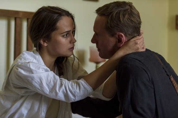 Alicia Vikander pic #1185712