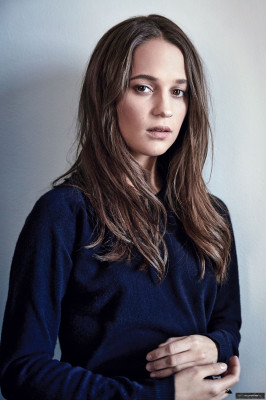 Alicia Vikander pic #1232196
